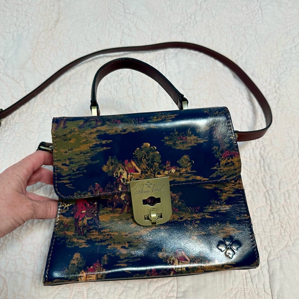Patricia Nash Toile Fox Hunt English Countryside Printed Leather Handbag NWT